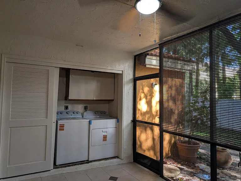 3830 Coral Tree Cir — Photo 14