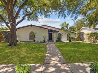 8505 Grumman Dr, Dallas, TX 75228