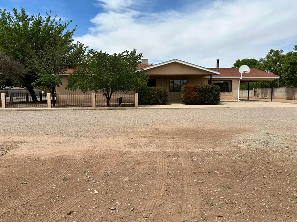 1929 Tapia Blvd SW APT B, Albuquerque, NM 87105