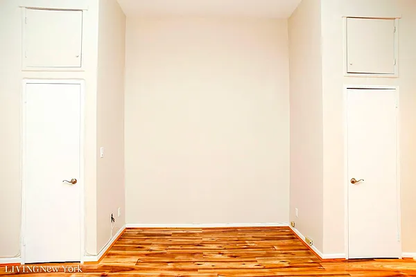 Rented by Living New York | media 13