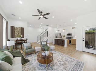 8904 Knoll Leaf Dr, Houston, TX 77080