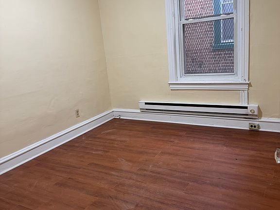 3rd image of 5449 Angora Ter Floor 1