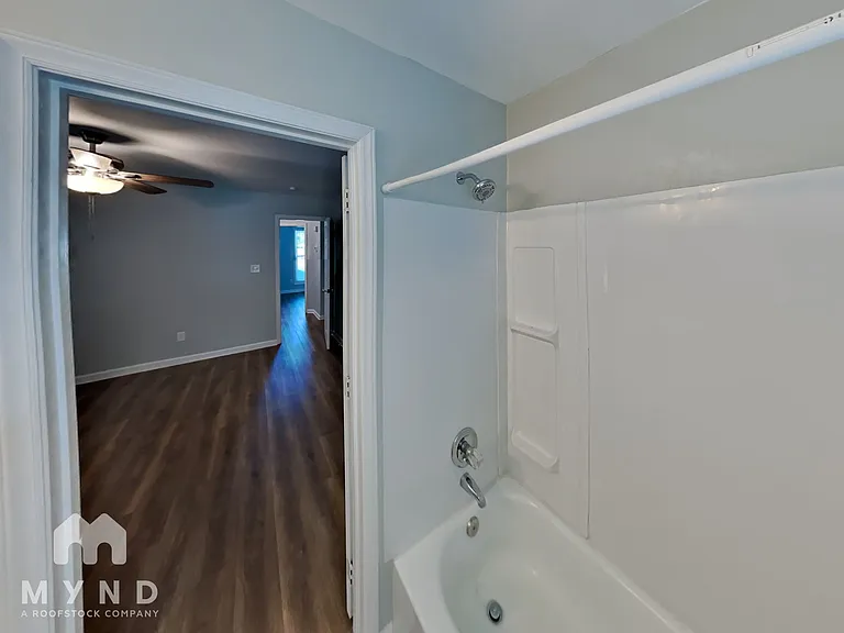 5406 S New Hope Rd — Photo 14