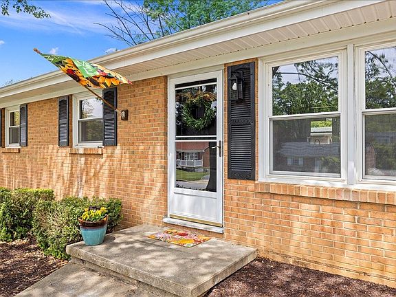 5th image of 84 Hudson Ave