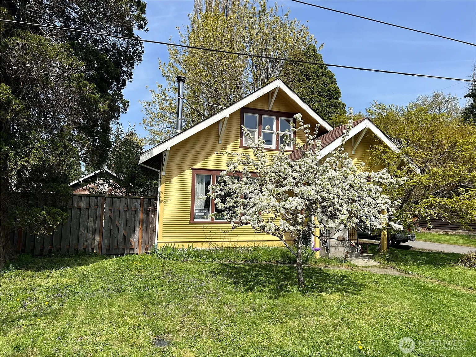 900 Baker Street photo 1