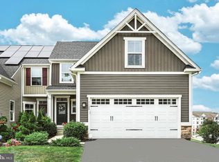 1128 Greenleigh Dr, York, PA 17403