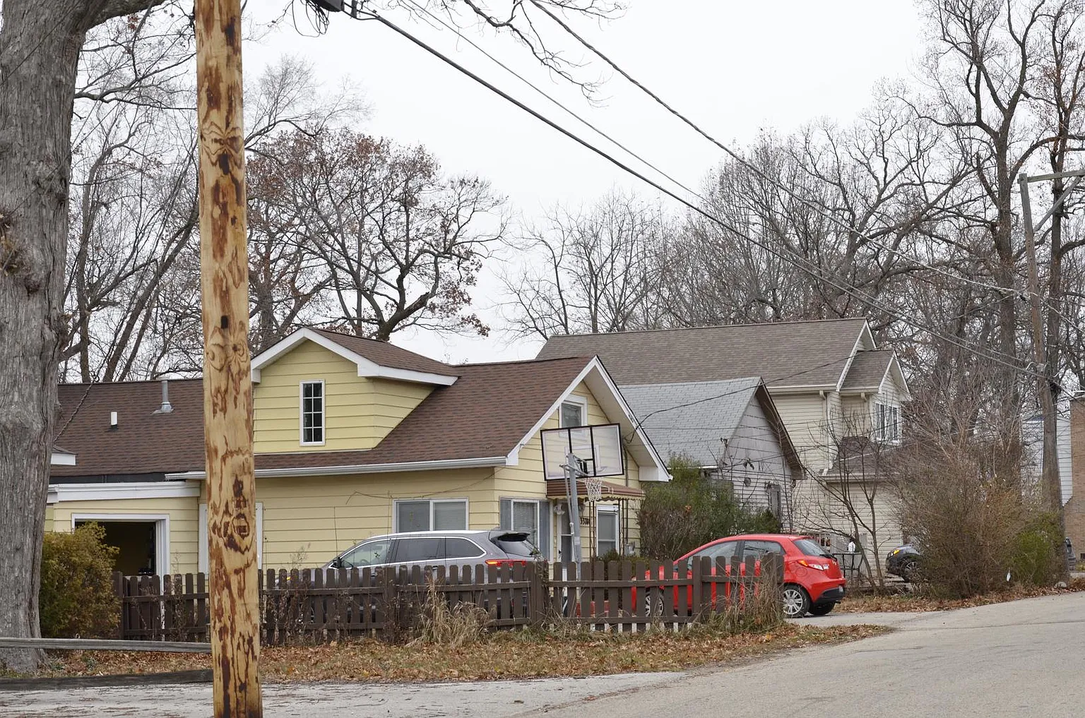 33780 N Oak St photo 1