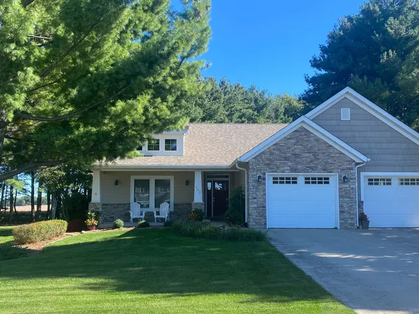 345 Juniper Ln, Plymouth, IN 46563