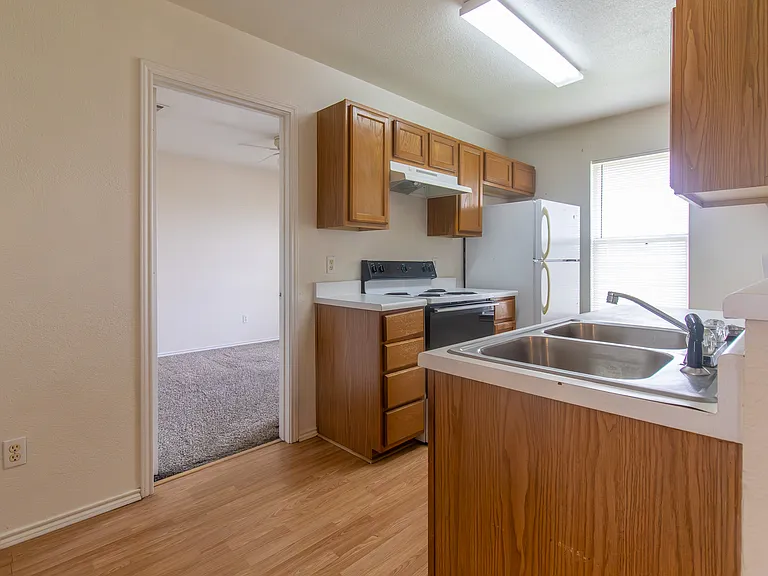 5710C Greengate Dr — Photo 10