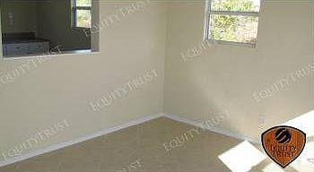 3rd image of 2504 43rd St SW