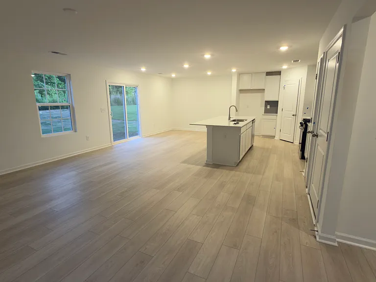 6 Latrell Ln — Photo 6