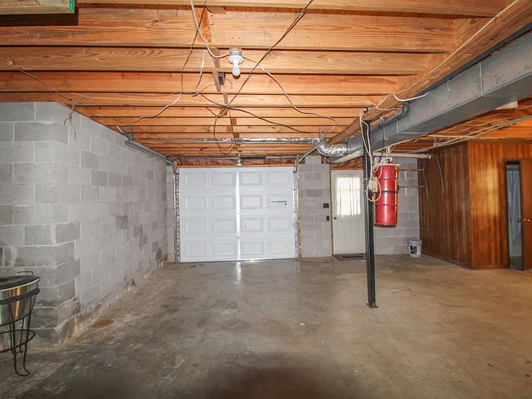 530 Rose St — Photo 26