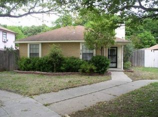 518 Rawls Cir, Irving, TX 75061