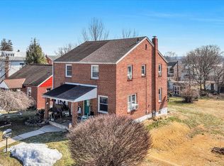 1622 Meade St, Reading, PA 19607