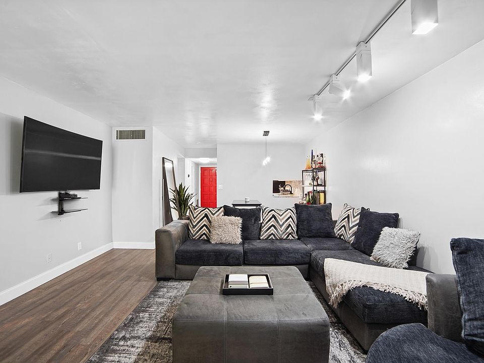 1st image of 4465 Luxemburg Court #203