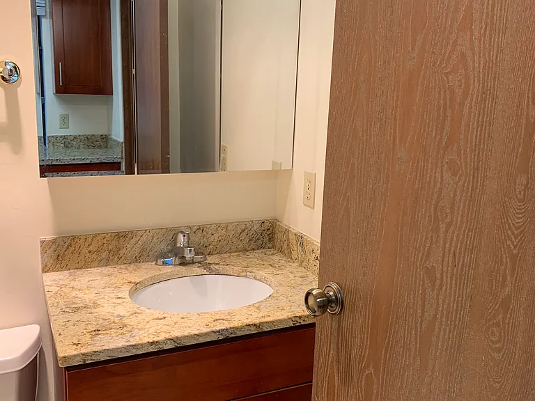 4230 8th Ave NE #101 — Photo 9