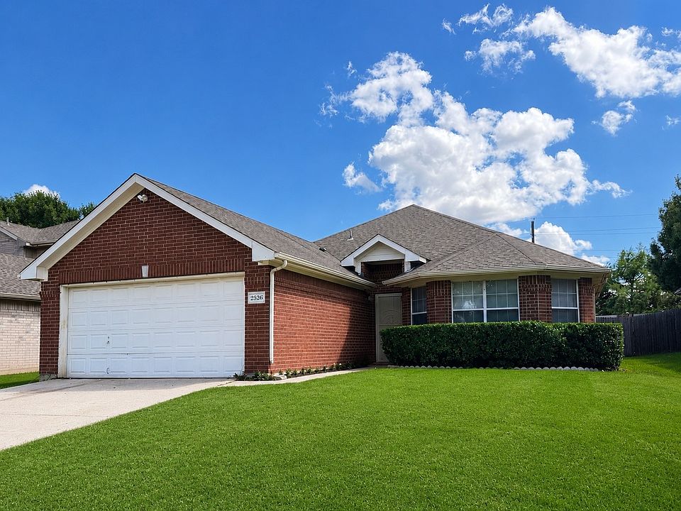 1st image of 2526 Bishop Allen Ln