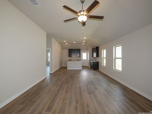 4th image of 6223 Persimmon Lake