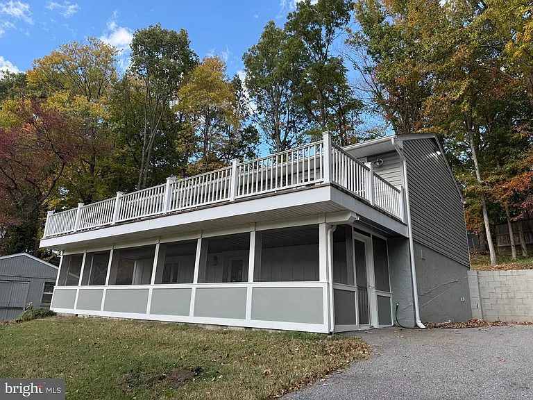 453 Walnut Dr — Photo 25