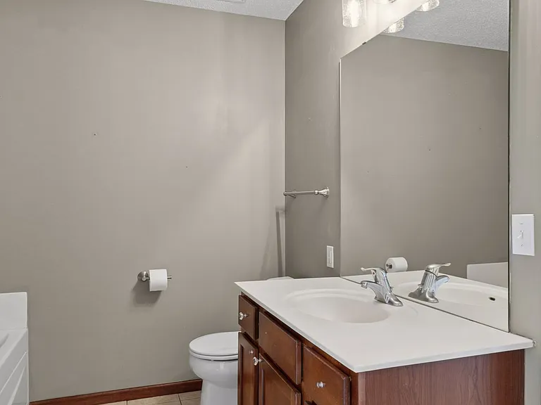 15424 Foster Dr N — Photo 18