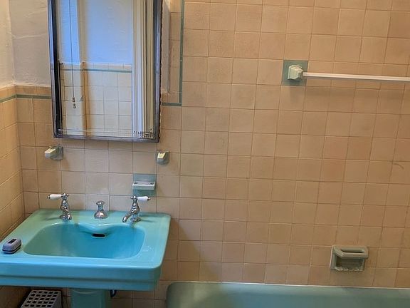 4th image of 7 Park Ave APT 3C