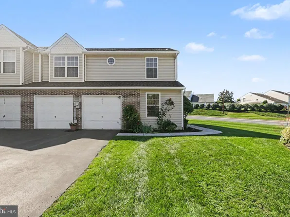 1914 New Dawn Dr, Harrisburg, PA 17110
