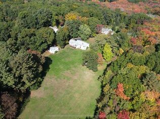 81 Prospect St, Sherborn, MA 01770