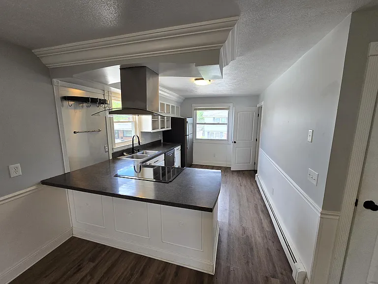 25 W Rosedale Ave — Photo 6