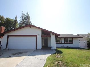 14 N Kanan Rd, Oak Park, CA 91377