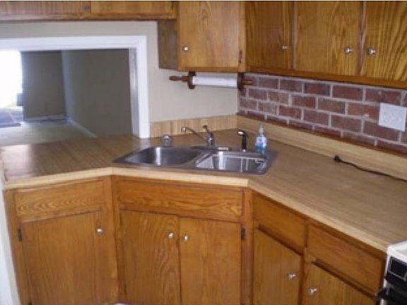 2nd image of 2530 E North St APT 5B