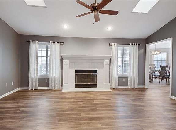 5th image of 4312 Bryant Ct #9