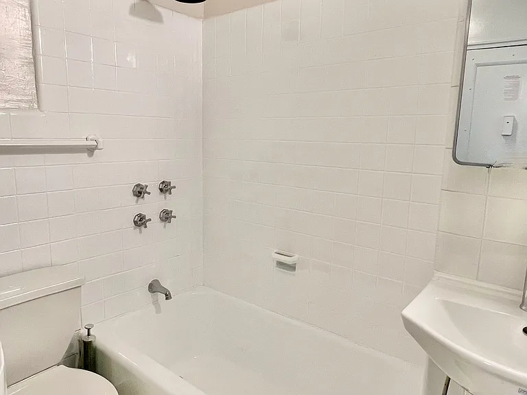 325 W 87th St #3B — Photo 11