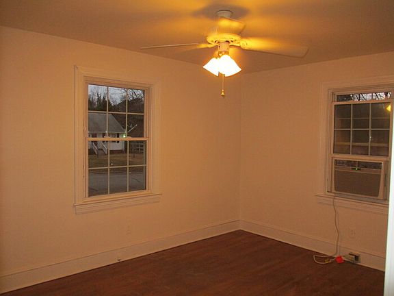 3rd image of 432 Marshall St