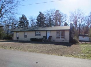 671 Wayland Dr, Forsyth, MO 65653