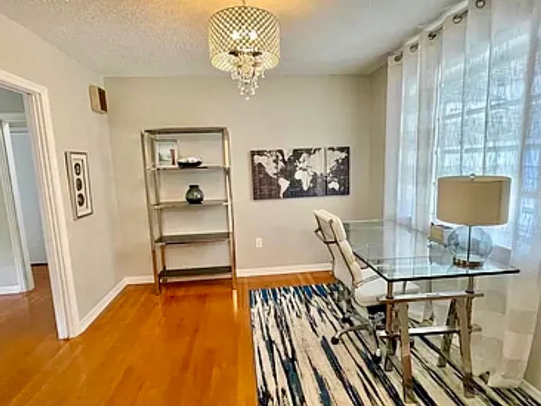 235 Fordham Dr — Photo 10