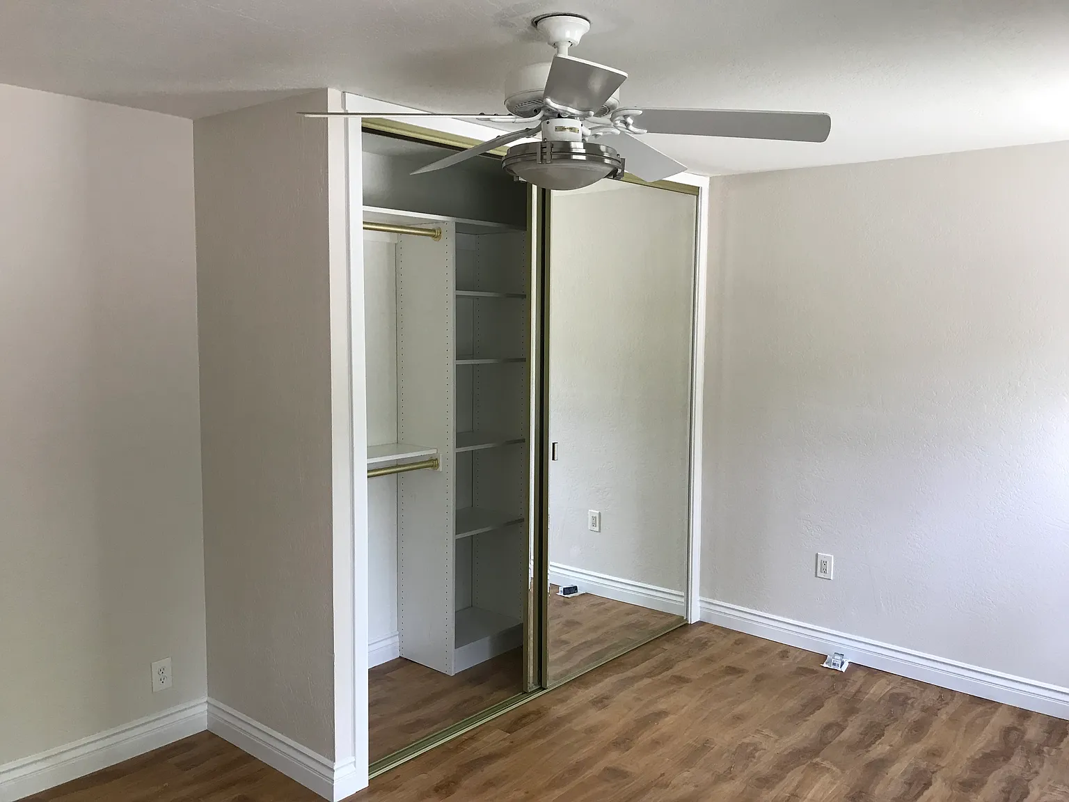 3 bed, 1500 sqft, $3,600 — Photo 2