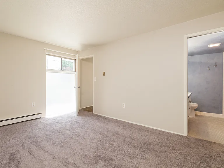 1740 Melrose Ave #502 — Photo 13