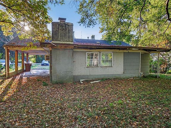 4th image of 1213 Lolly Ln