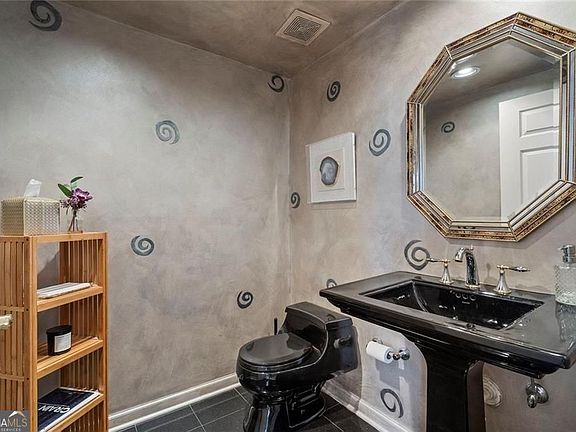 4th image of 3636 Habersham Rd NW APT 2404