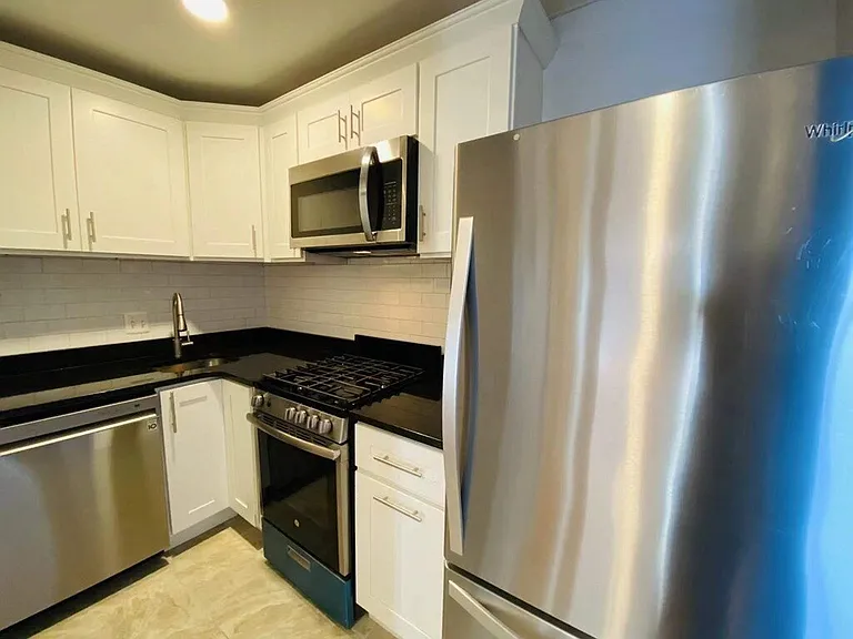 144 Kenrick St #34 — Photo 4