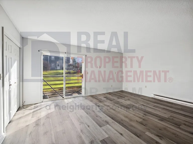 6256 Wayland Rd — Photo 2