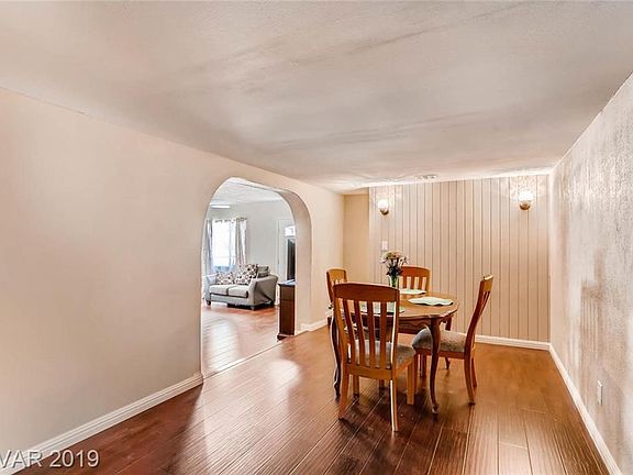 3rd image of 6161 Castlemont Ave