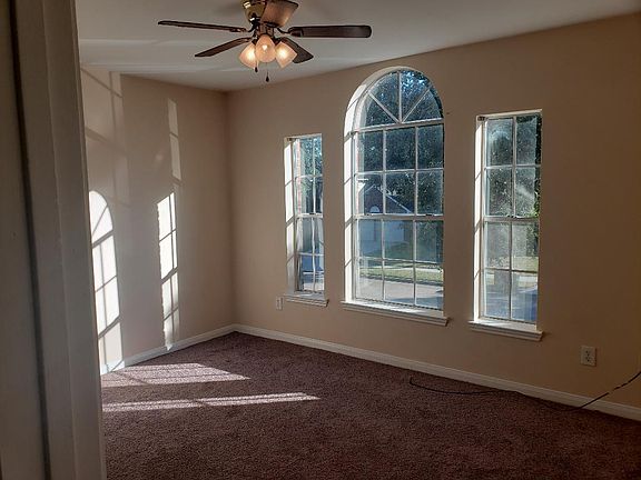 5th image of 1218 N Arbor Bough Cir