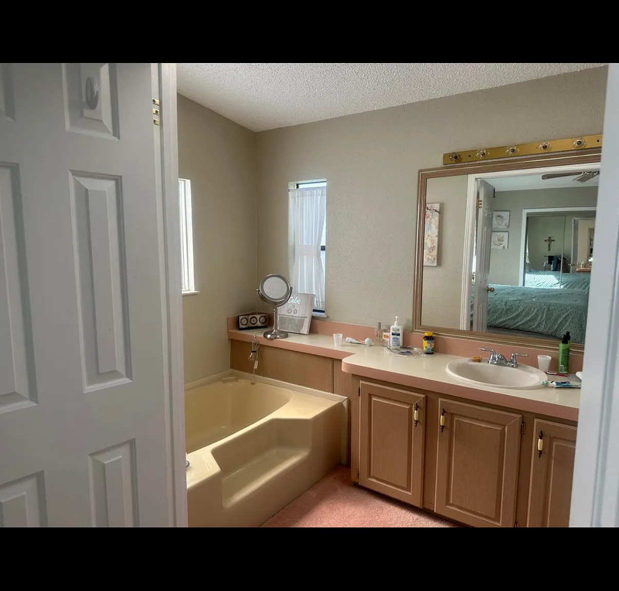 2 bed, 1348 sqft, $2,500 — Photo 1