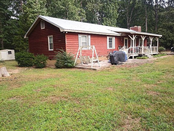 2nd image of 56 Wolfskin Rd