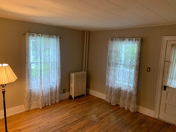 3rd image of 26 Campbell Ave