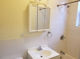 7036 66th St APT 1L, Glendale, NY 11385