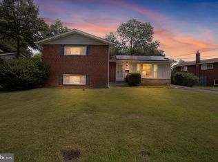 7505 Sweetbriar Dr, College Park, MD