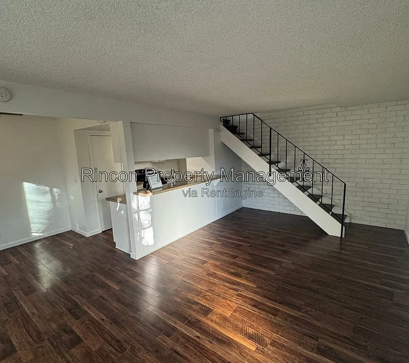 1245 Carlsbad Pl