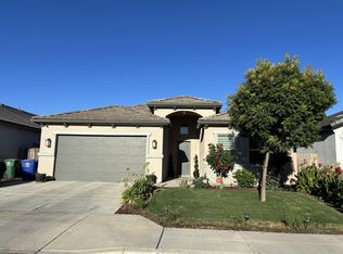 889 Coloma Pl, Madera, CA 93637